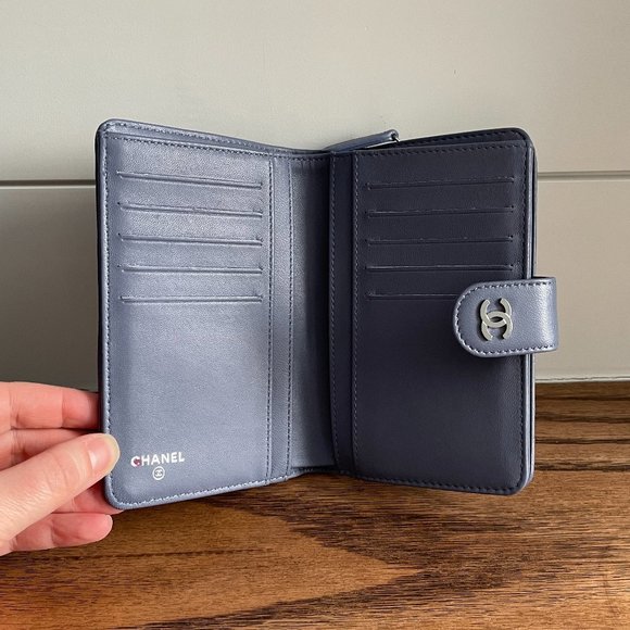 Chanel | 2011 French Purse wallet - Picture 4 of 13